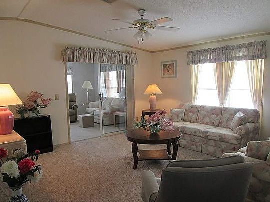 2nd image of 2128 Hollowridge Dr