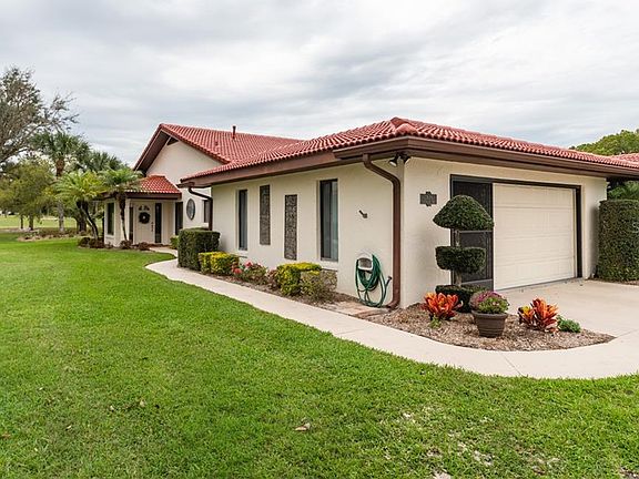 2nd image of 2676 Clubhouse Dr