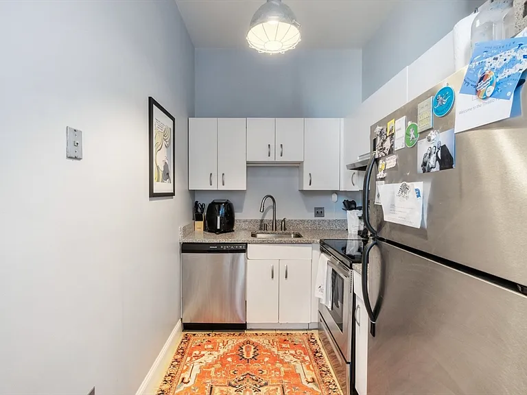 320 W 2nd St #504 — Photo 8
