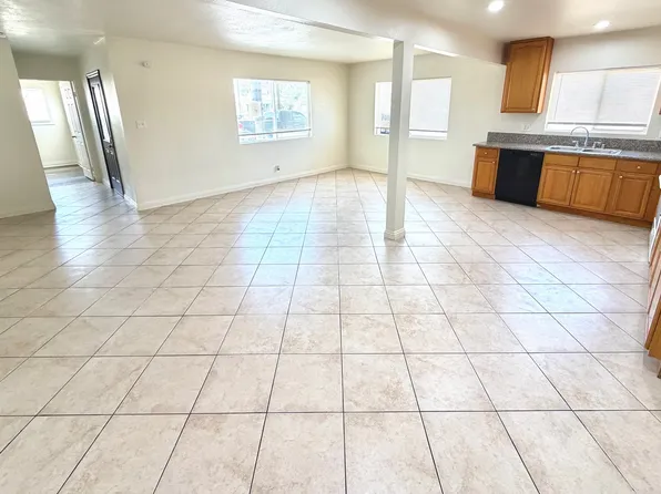1656 Bryn Mawr Ct, Colton, CA 92324