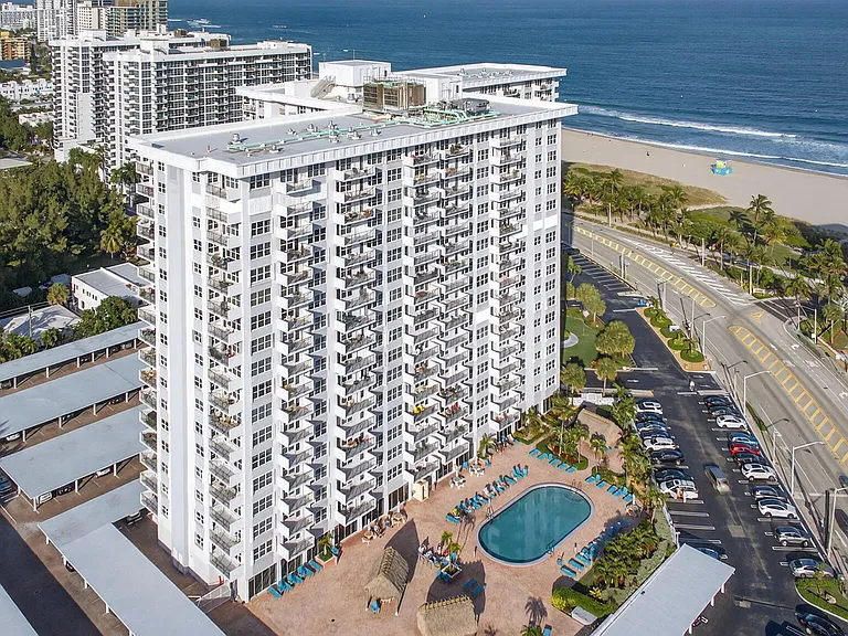 405 N Ocean Blvd #208 — Photo 41