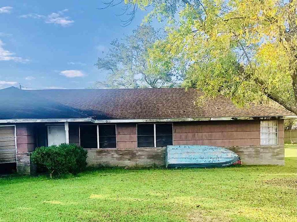 2nd image of 2876 Solomon St
