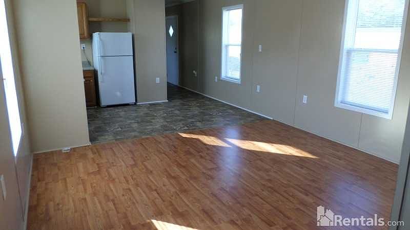2nd image of 365 Trace Ln