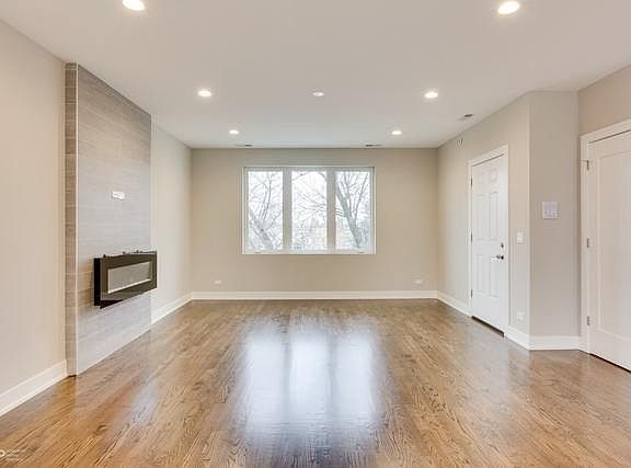 4th image of 7230 W Belden Ave #2