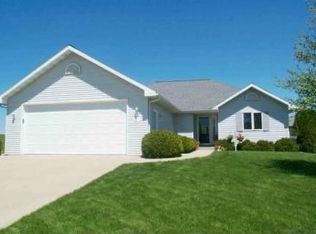 1307 Spahn Dr, Waunakee, WI 53597