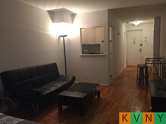Rented by KVNY Soho | media 8
