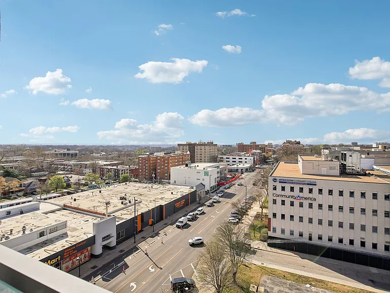 Midtown Plaza — Photo 30