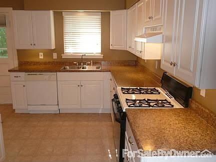 Approx. 12' x 8' kitchen