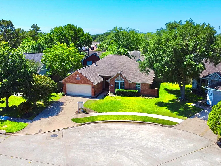 18715 Forest Forge Dr — Photo 3