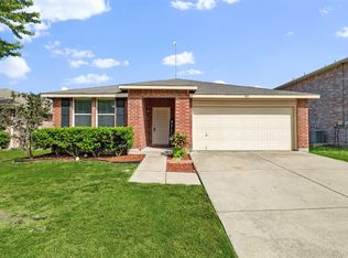 1917 Copper Mountain Dr, Justin, TX 76247