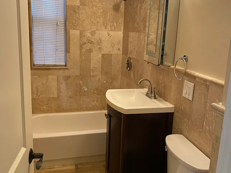 8 Buckley Ave #2 — Photo 6