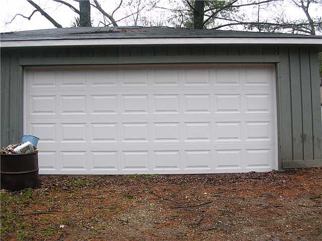 2nd image of 5855 Bonnie Brae St