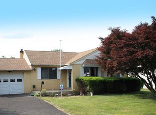 50 Spruce Rd, Warrington, PA 18976