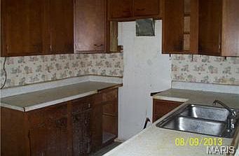 5th image of 9820 Nolte Ave