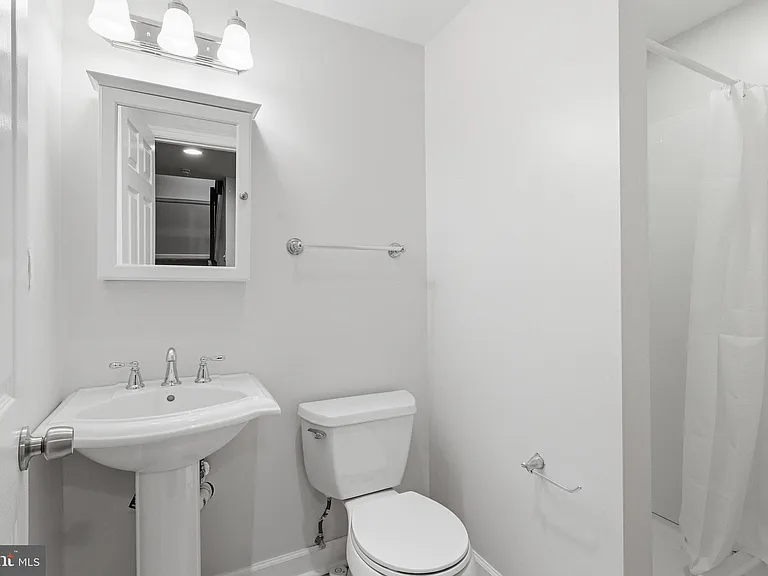 11712 Mossy Creek Ln — Photo 38