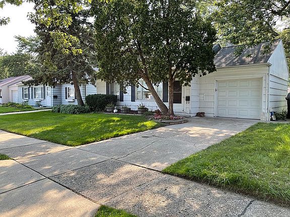 2nd image of 26609 Kathy St