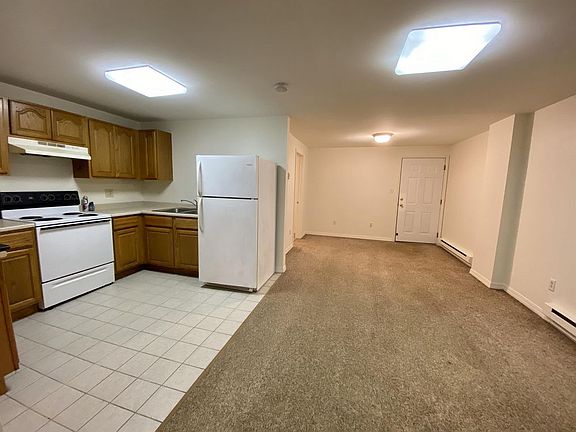 3rd image of 110 Elm St #9