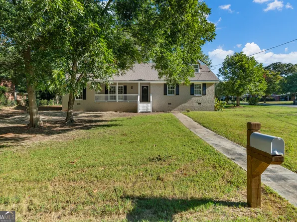 1515 Lokey Dr, Columbus, GA 31904