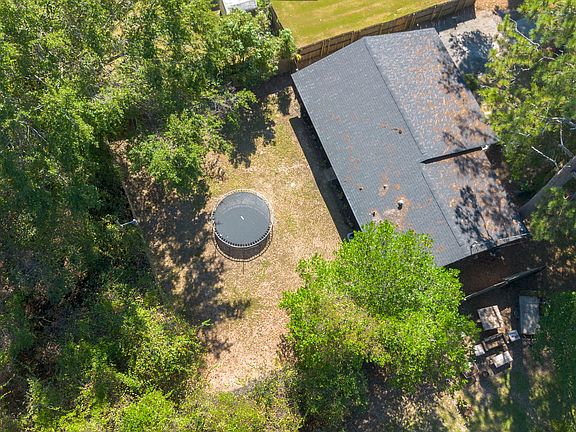 3rd image of 2525 Willis Ct