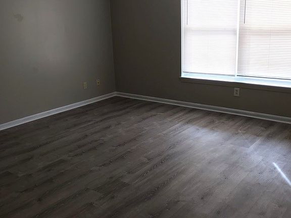 4th image of 2525 Saint Xavier St APT 2