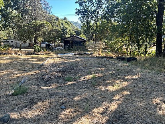 4th image of 15394 McKell Rd