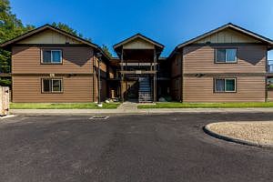 3rd image of 1051 E Park St #8298