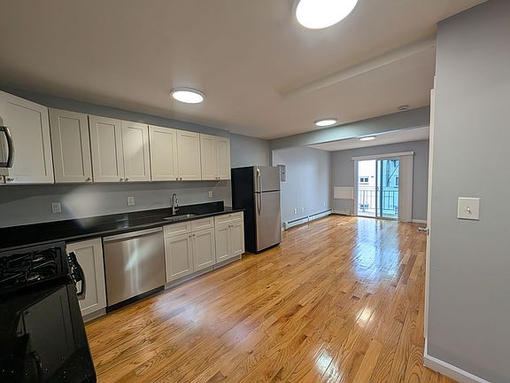 4th image of 508 5th Ave APT 8