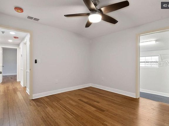 5th image of 2644 Beverly Ave