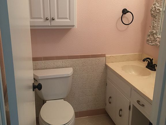 1/2 bath attached to bdrm #2