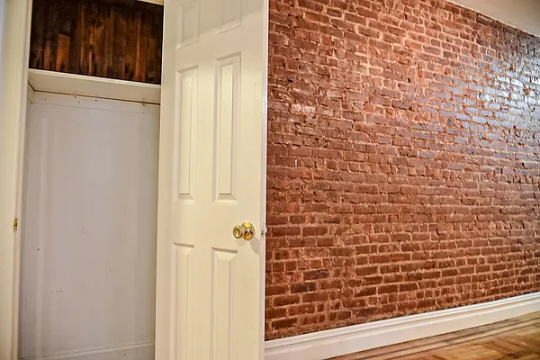 Rented by Lang Realty LLC | media 11