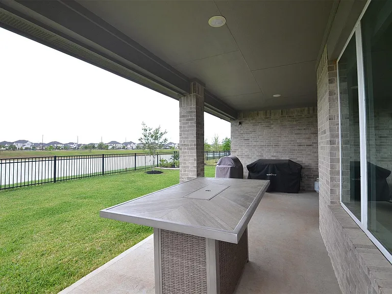 1696 Daylight Lake Dr — Photo 23