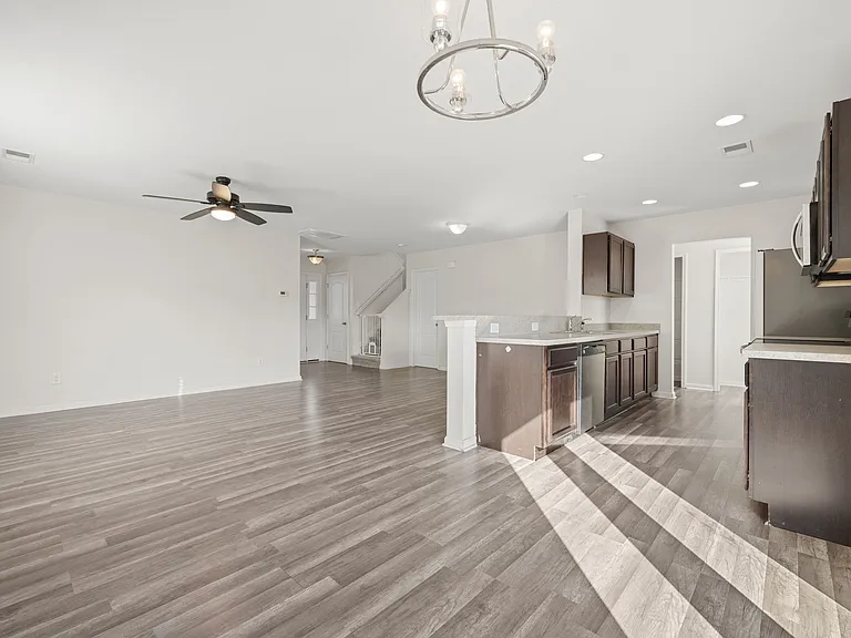 232 Coosawatchie St — Photo 17