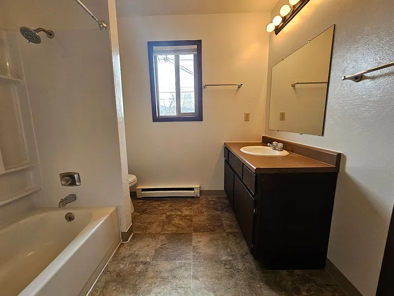 2101 S Garfield St — Photo 10