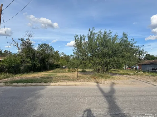 206 S Farrar LOT 1, Uvalde, TX 78801