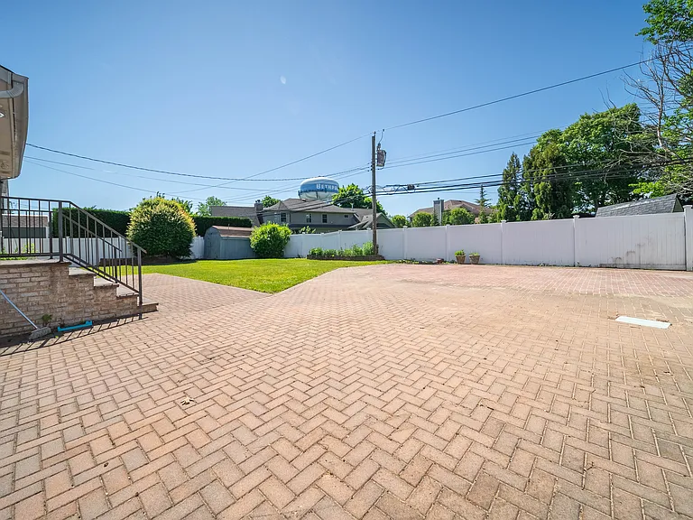 6 Manor Dr — Photo 25