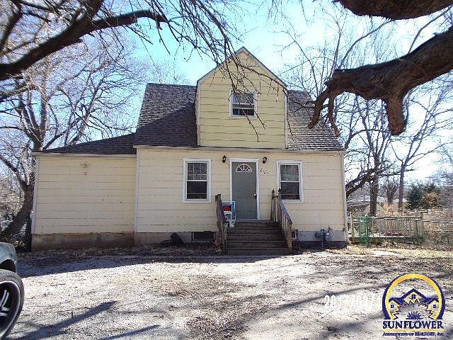 1st image of 2526 SE Kentucky Ave