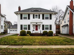 1580 Chesterland Ave, Lakewood, OH 44107