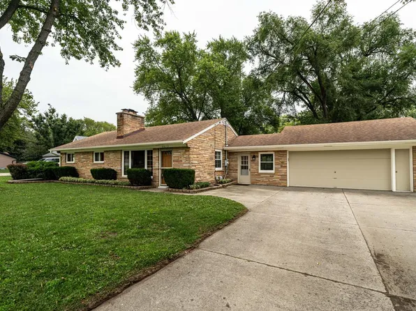 3017 W Franklin TERRACE, Franklin, WI 53132