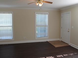 958 Sundown Dr NW #1, Arab, AL 35016