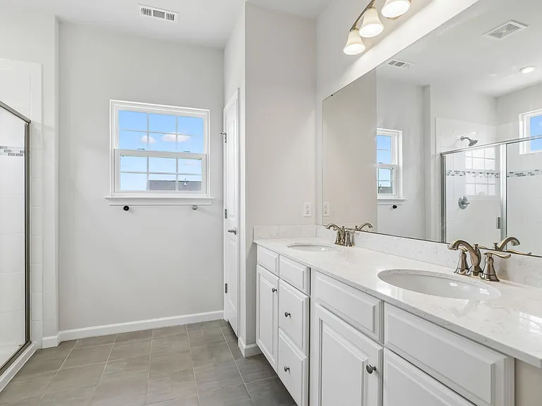2030 Oglethorpe Dr — Photo 45