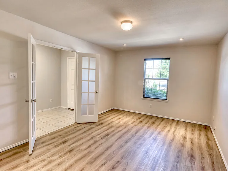 433 Magma Dr — Photo 13
