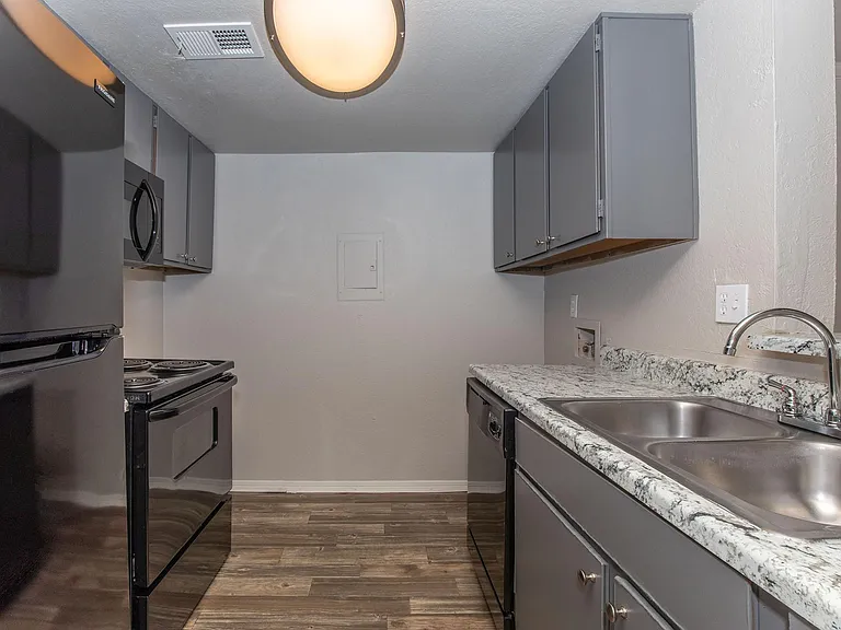 Somerset Park At Union Apartments — Photo 59