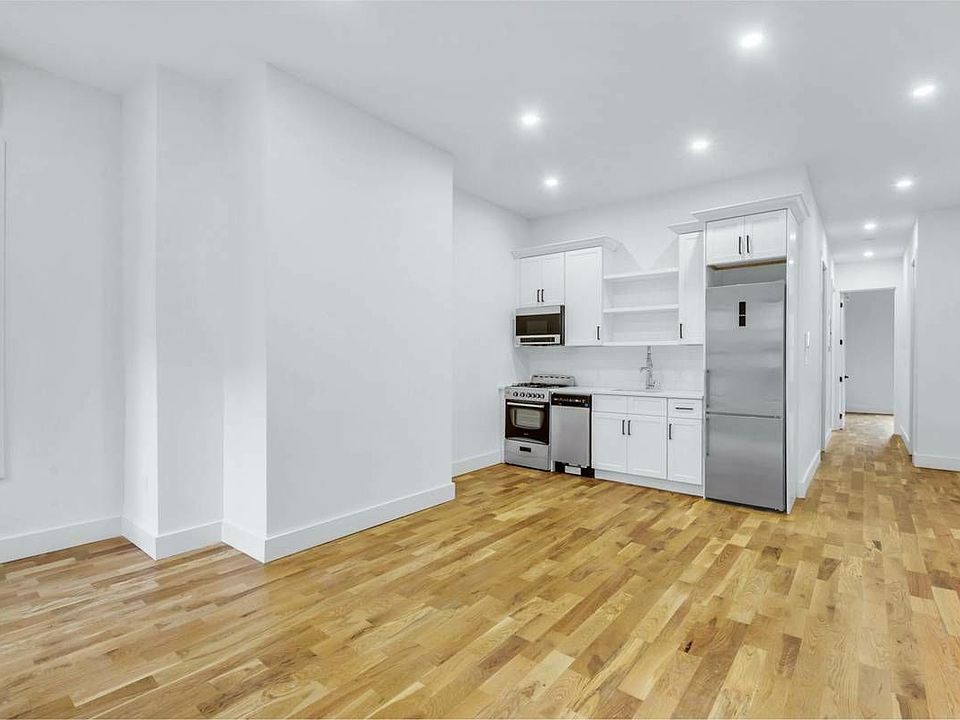 1st image of 324 E 29th St #2