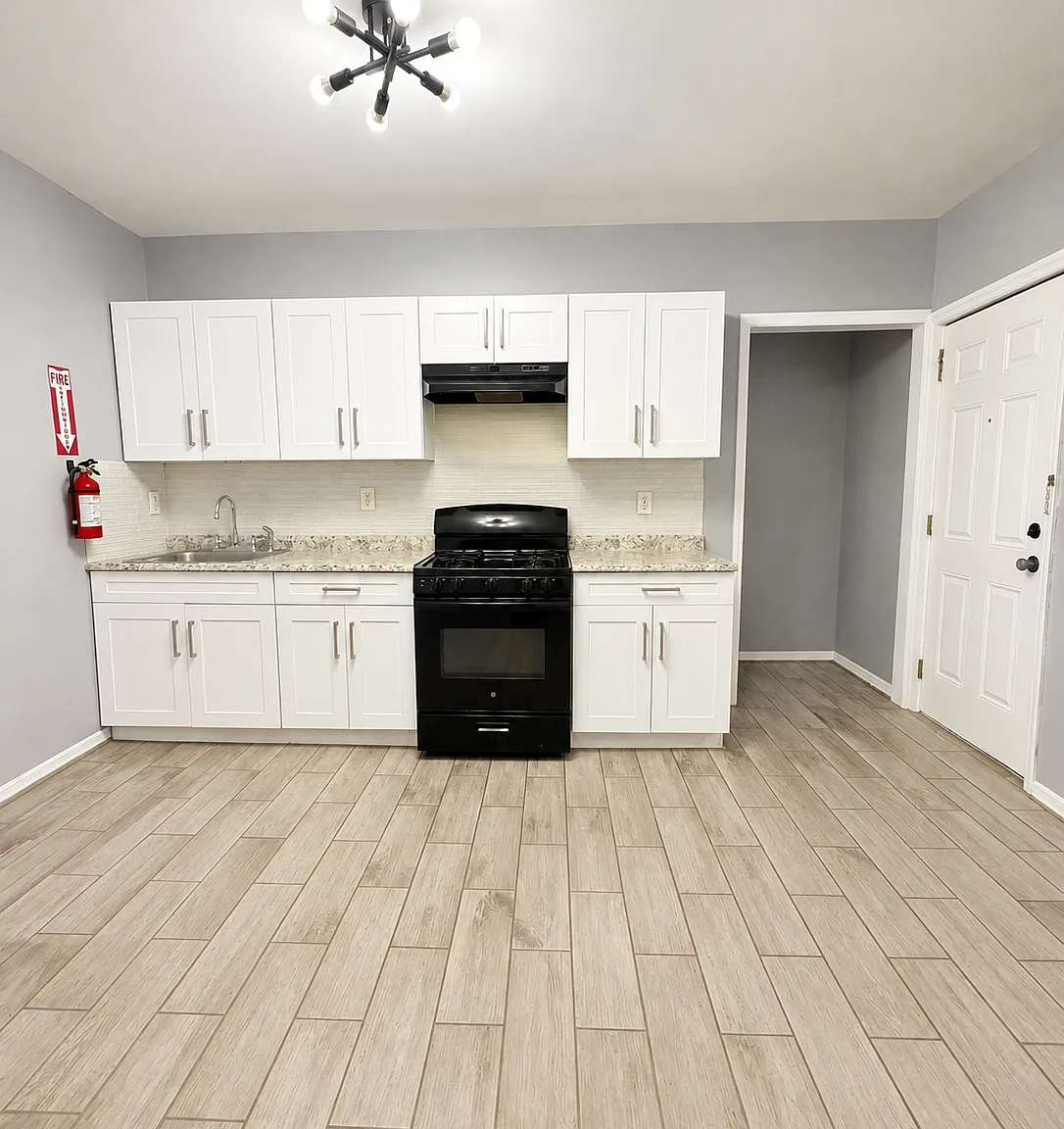 3 bed, 1000 sqft, $2,250 — Photo 3