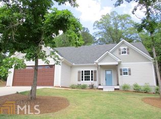 122 Planters Ridge Dr, Lagrange, GA 30240