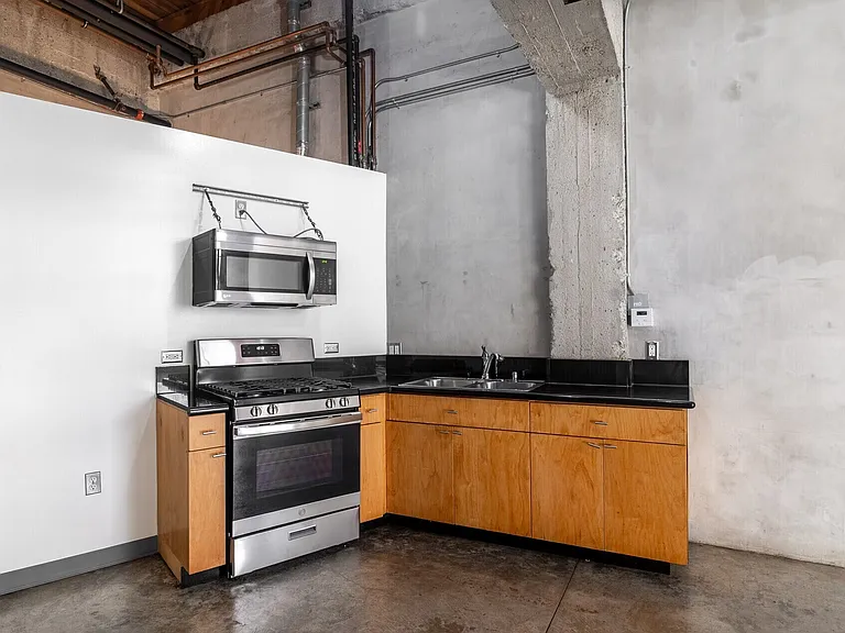WM Lofts — Photo 6