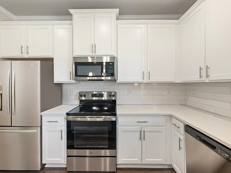 6145 Colston Ln — Photo 15