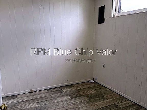 3rd image of 3406 Van Hook Ave