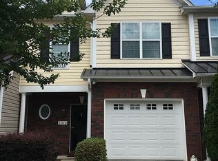 2010 Talbot Ln, Hickory, NC 28602