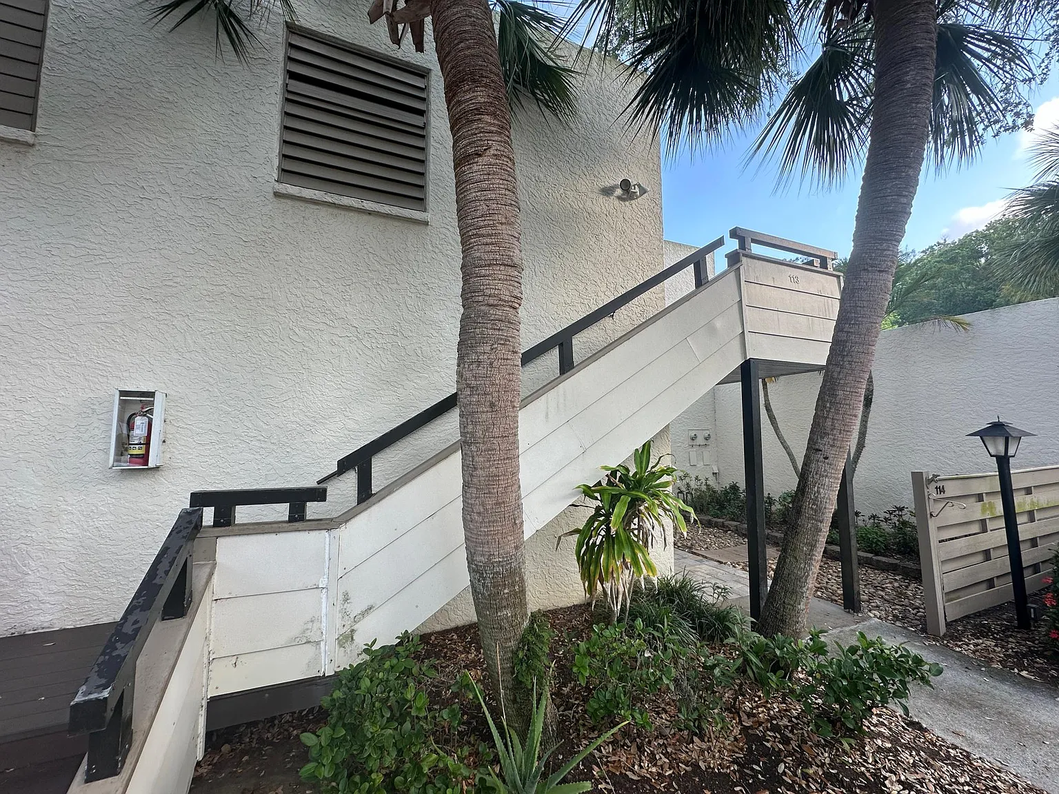 2 bed, 1408 sqft, $2,000 — Photo 1
